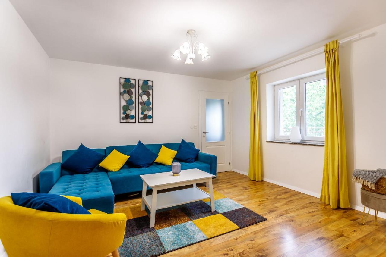 Casa Di Oliva-House With Heated Pool & Jacuzzi In Trilj, Croatia Villa Luaran gambar
